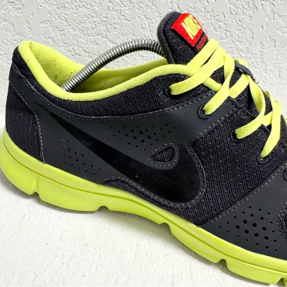 Nike Dark Gray Neon Running Sneaker Men Sz 12 - Picture 2 of 11